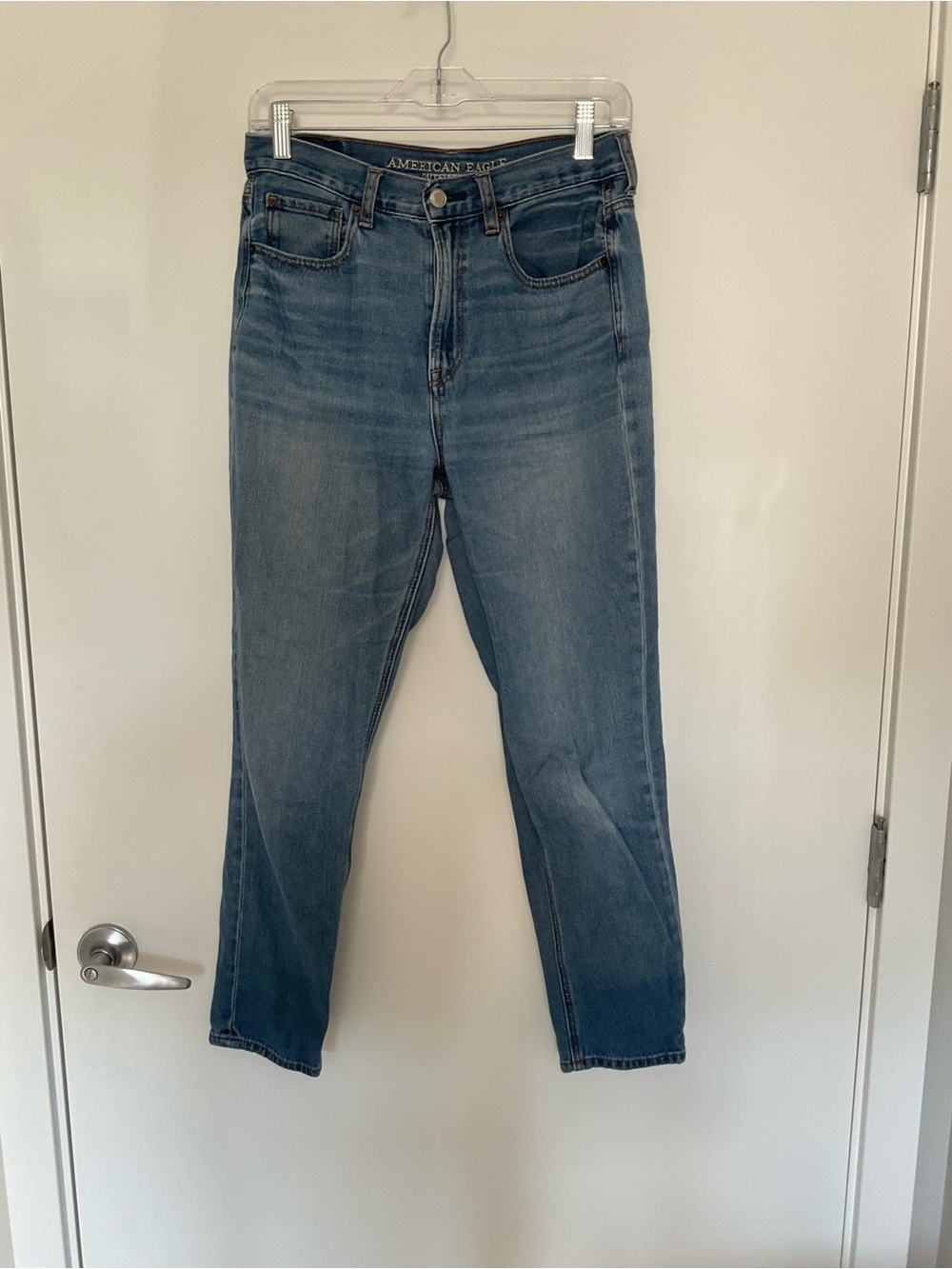 American Eagle Outfitters Women’s  Blue Straight-Leg Jeans